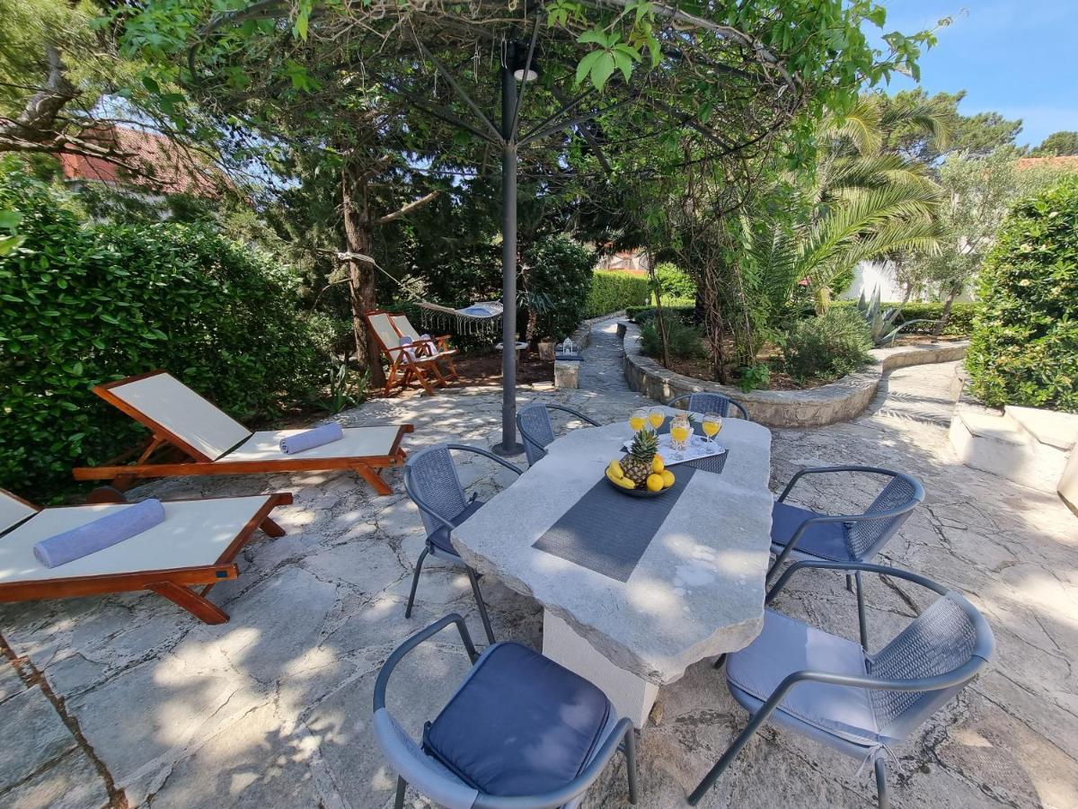 Villa Ilaria Bol Exterior foto